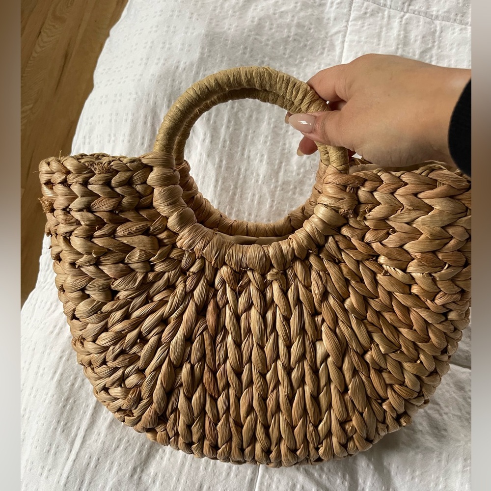 Summer Straw Drawstring Bag - Picture 5 of 6